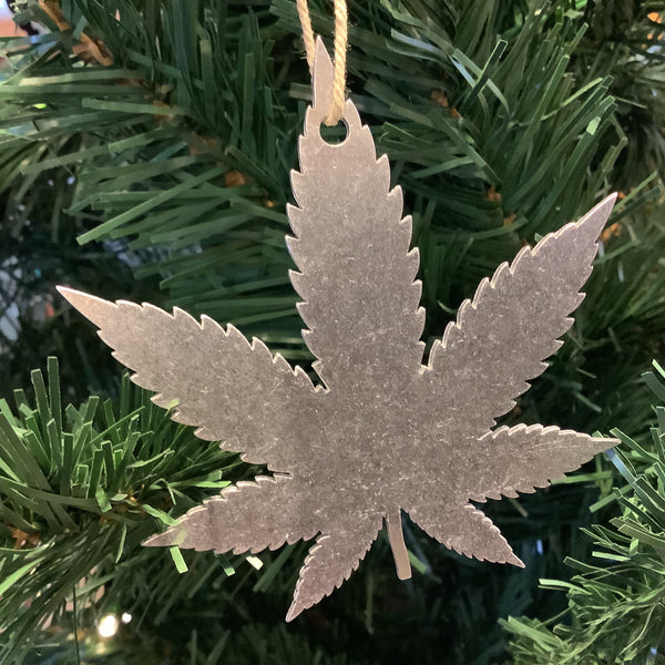 Aluminum ornament